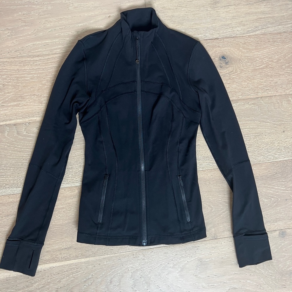 Lululemon define jacket black luon size 4 - Excellent Condition